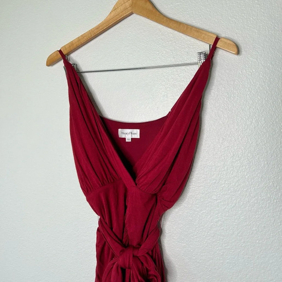 Privacy Please Magnolia Midi Dress in Burgundy - Picture 2 of 6